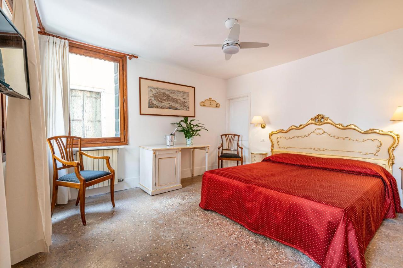 San Luca Flats Aparthotel Venice Exterior photo